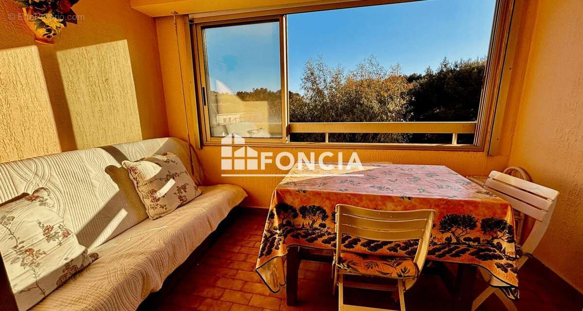 Appartement à SIX-FOURS-LES-PLAGES