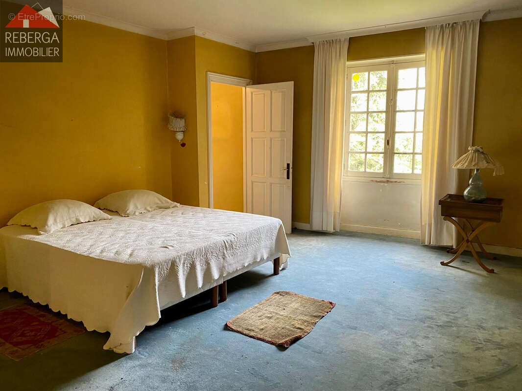 Maison à AUSSILLON