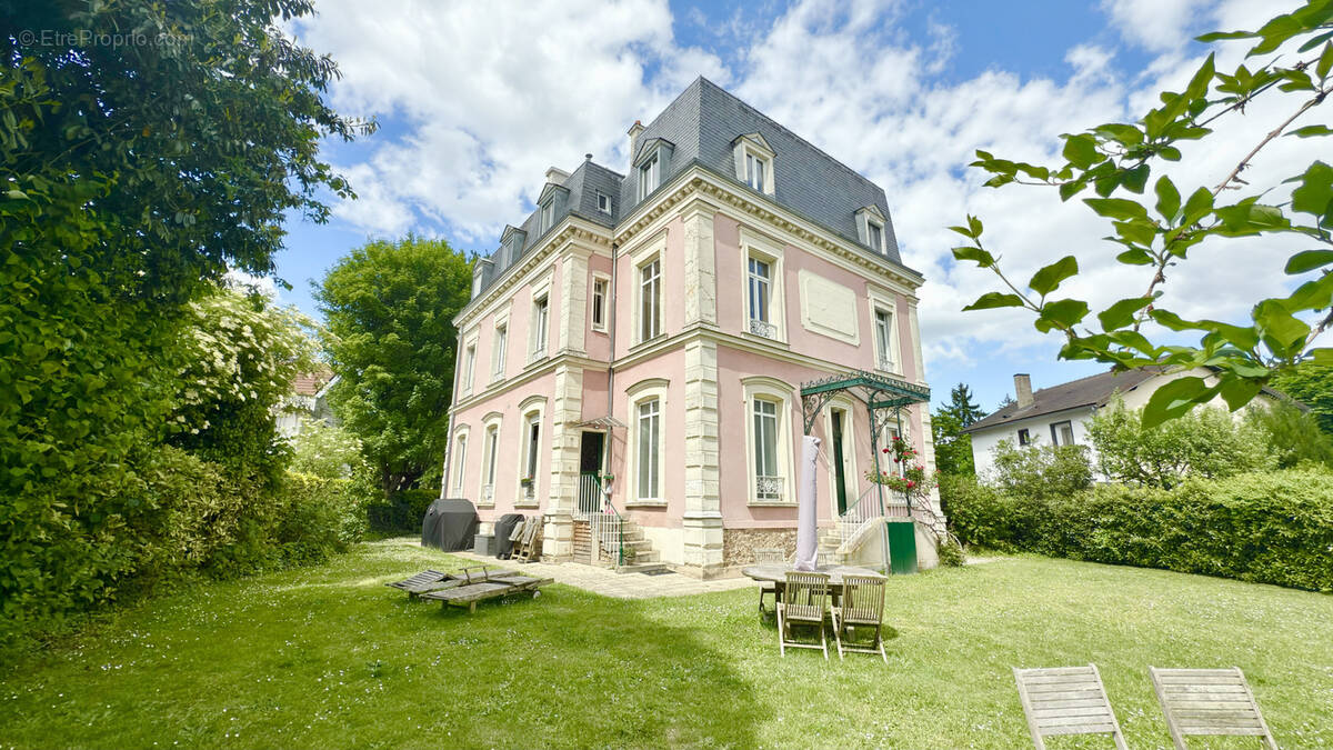 Appartement à SAINT-GRATIEN