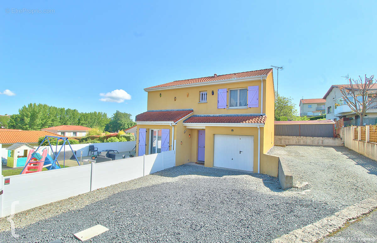 Maison à ORCET