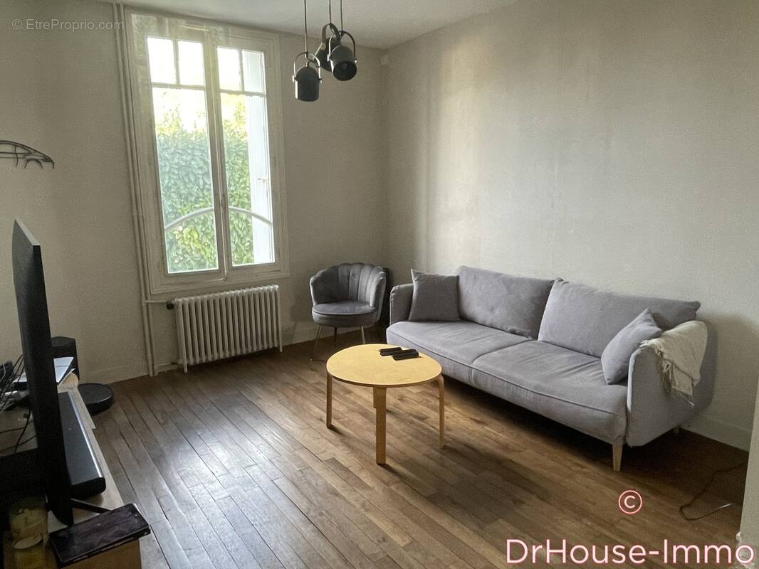 Maison à CHATELLERAULT