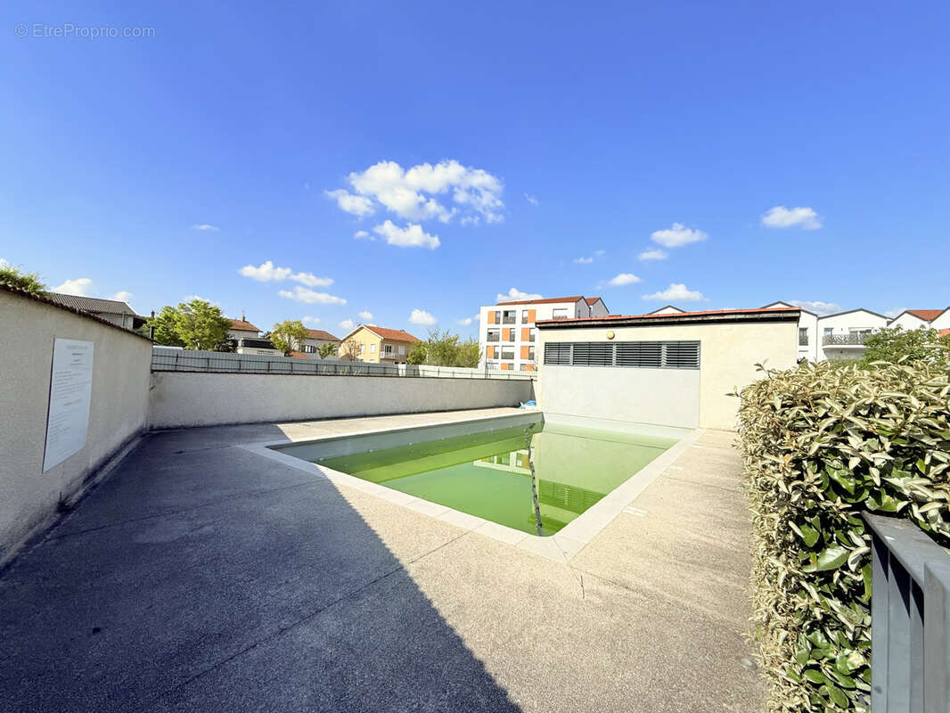 Appartement à SAINT-LAURENT-DE-MURE