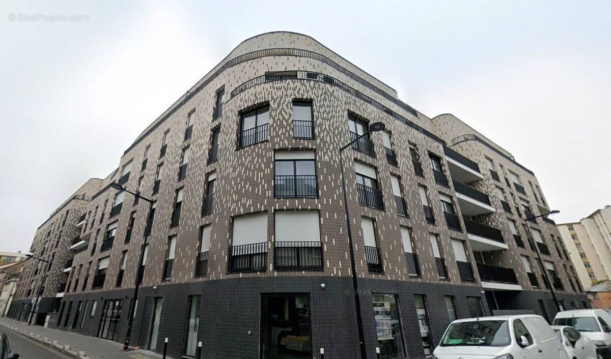 Appartement à AUBERVILLIERS