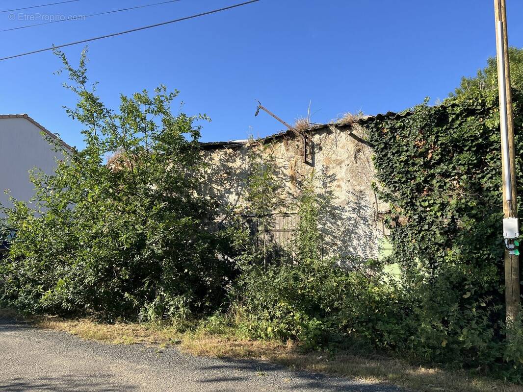 Appartement à SAINT-LUMINE-DE-COUTAIS