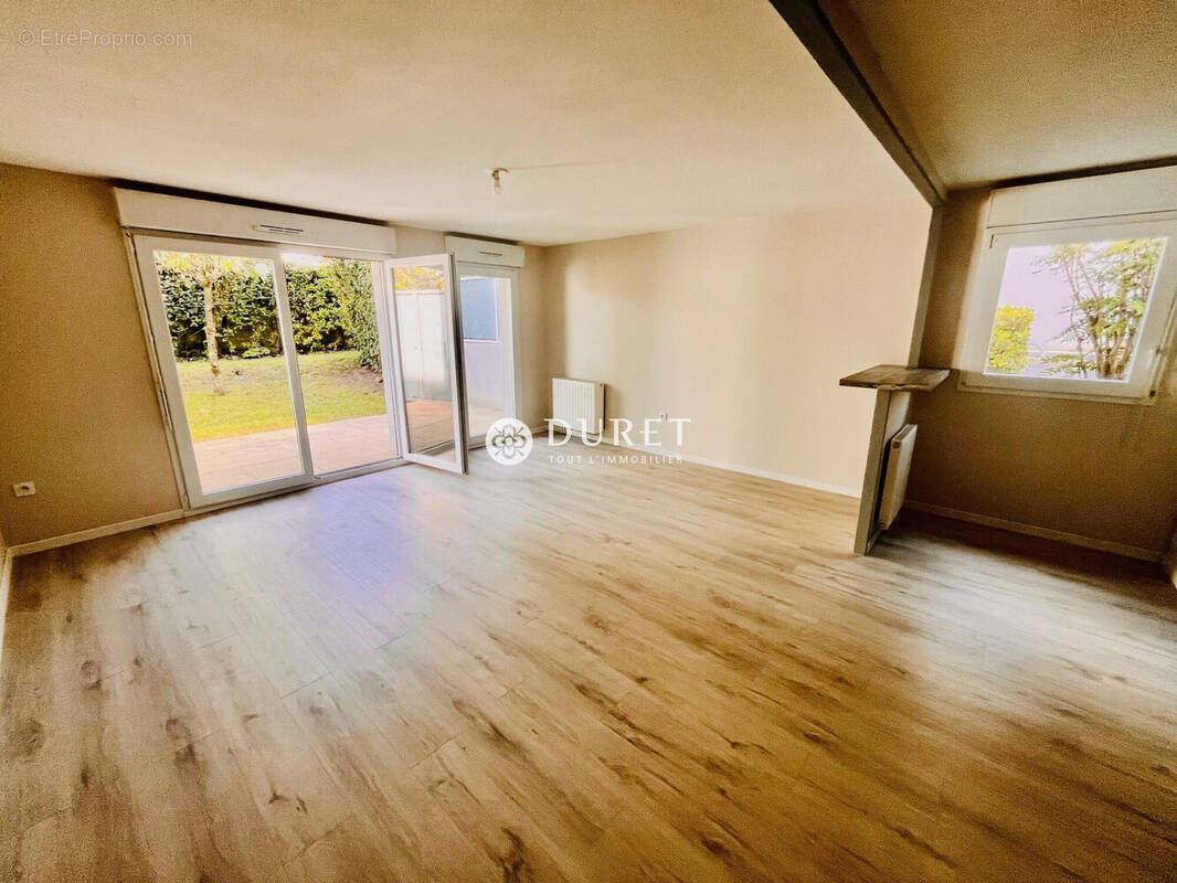Appartement à LES SORINIERES