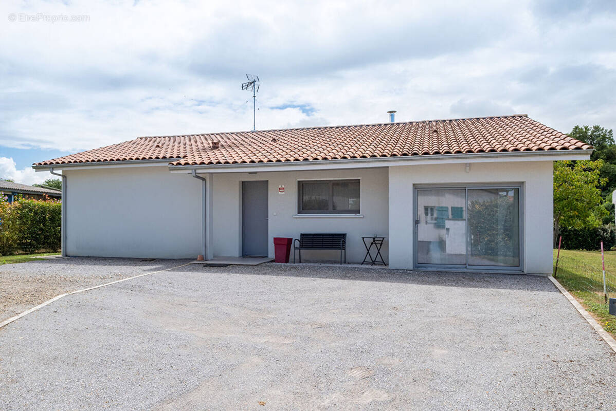 Maison à HAGETMAU