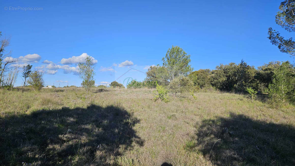 Terrain à GALARGUES