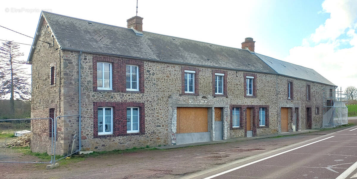 Maison à PERIERS
