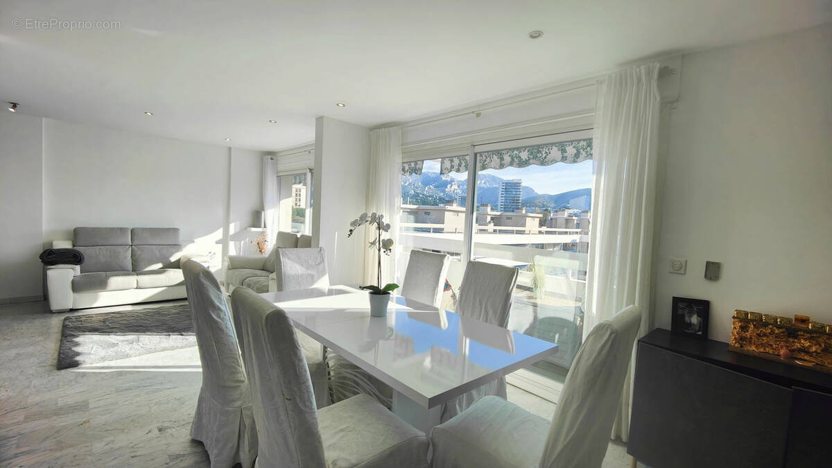 Appartement à MARSEILLE-9E