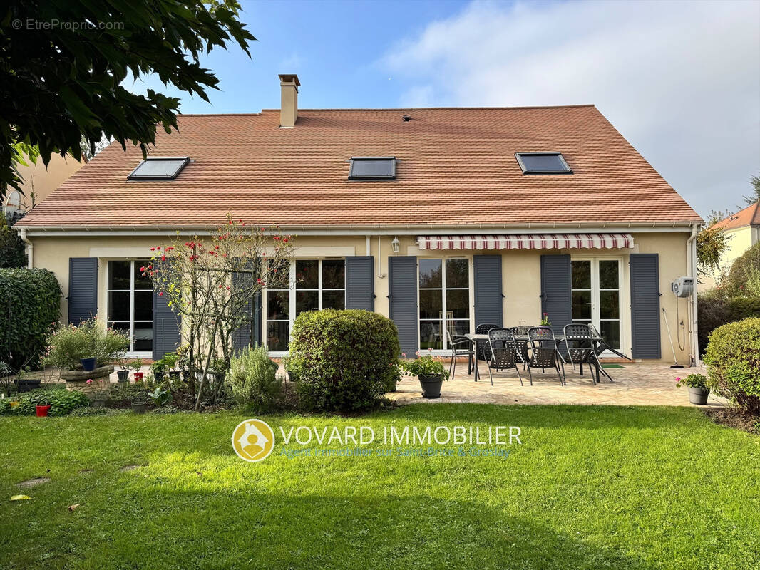 Maison à GROSLAY