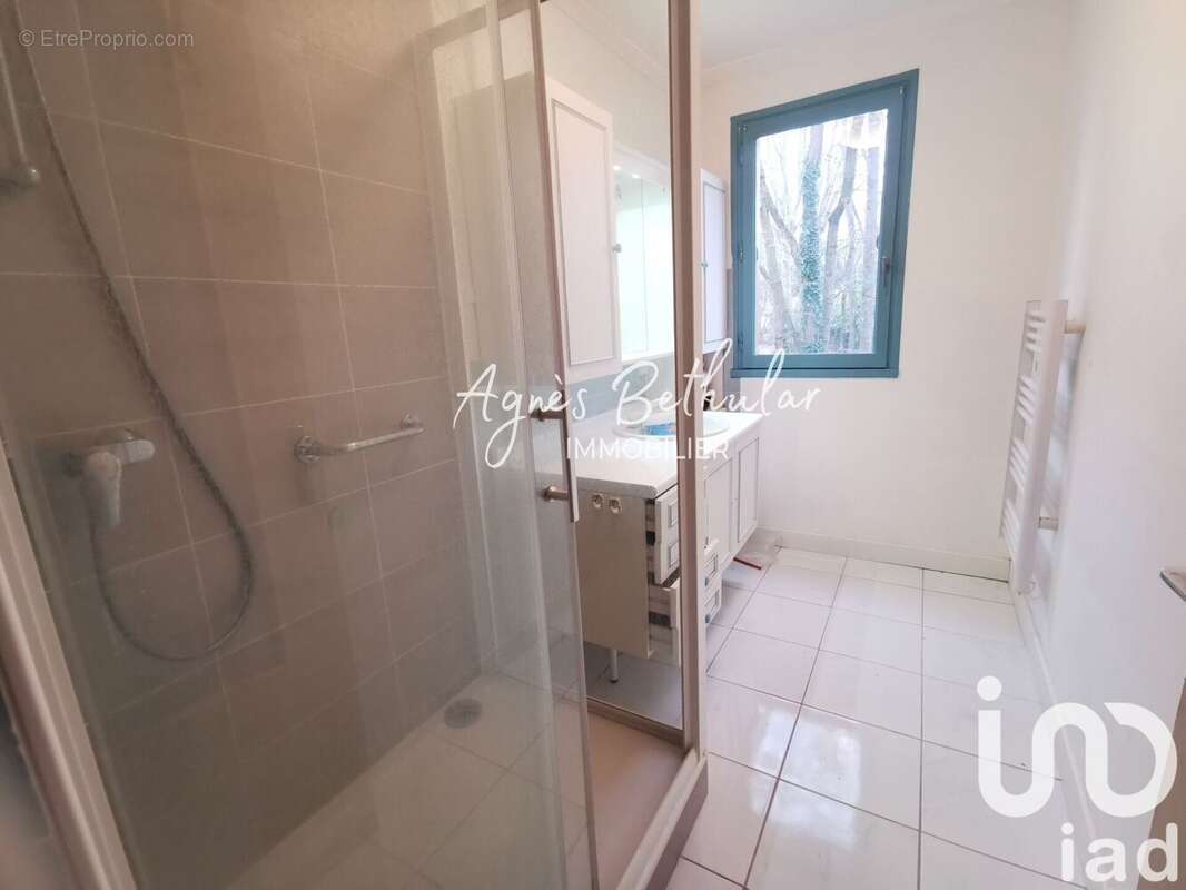 Photo 6 - Appartement à BURES-SUR-YVETTE
