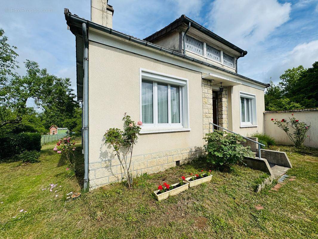 Maison à COSNE-COURS-SUR-LOIRE