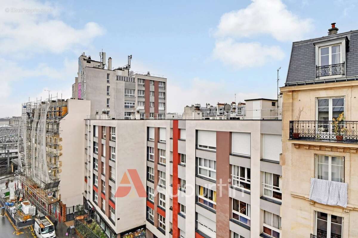 Appartement à PARIS-18E