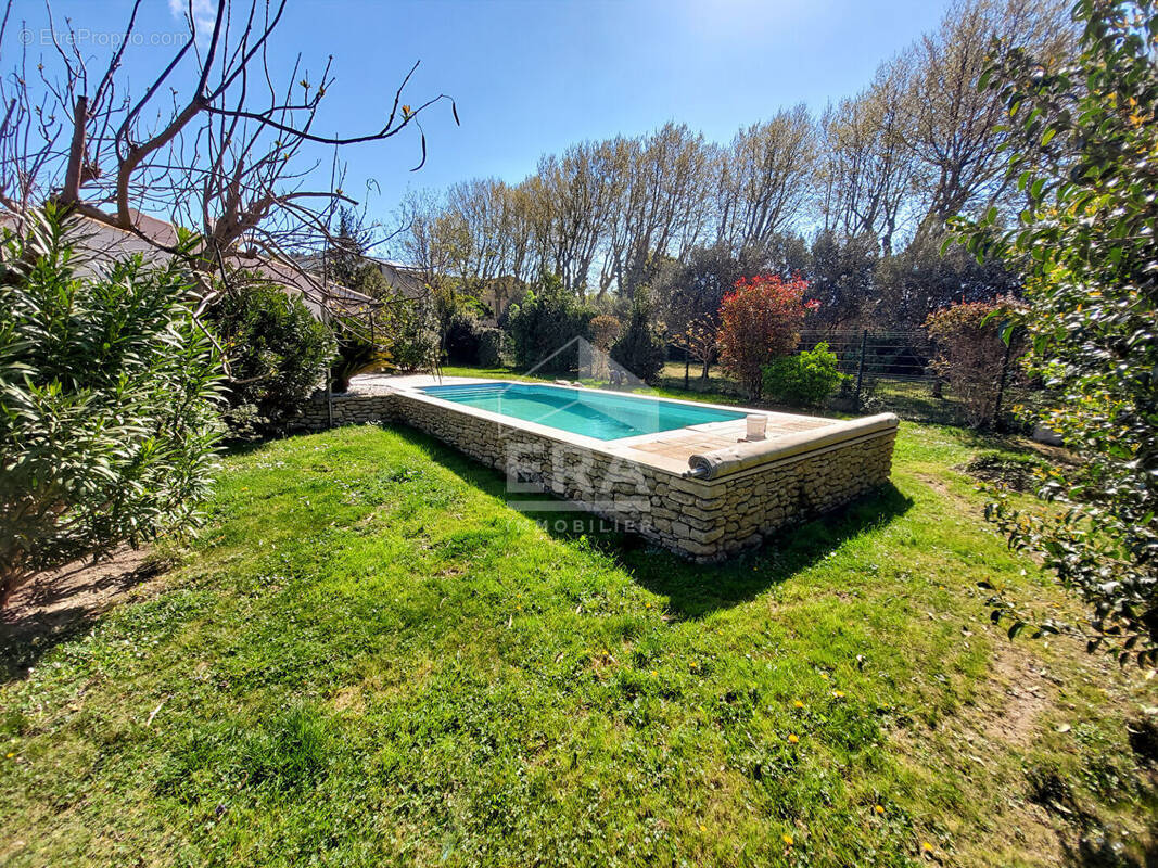 Maison à EYGUIERES