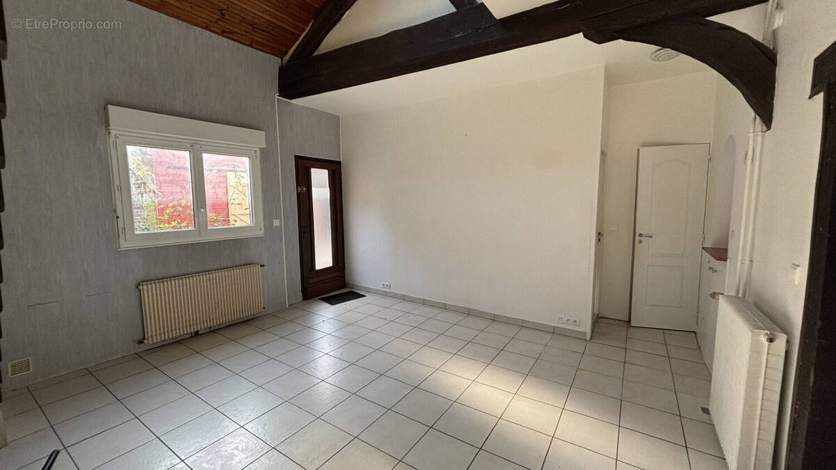 Maison à SAINT-LEGER-DU-BOURG-DENIS