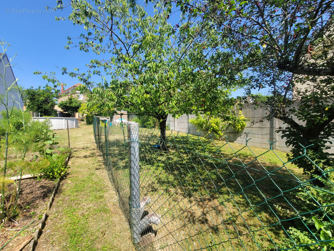 Terrain à BALLANCOURT-SUR-ESSONNE