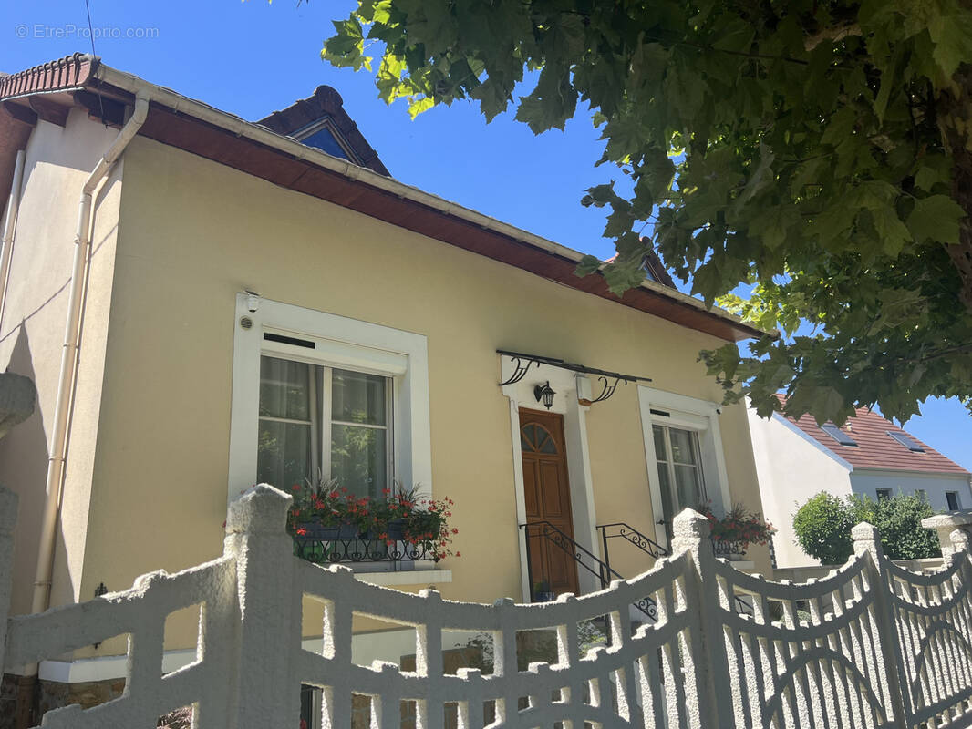 Maison à CHAMPIGNY-SUR-MARNE