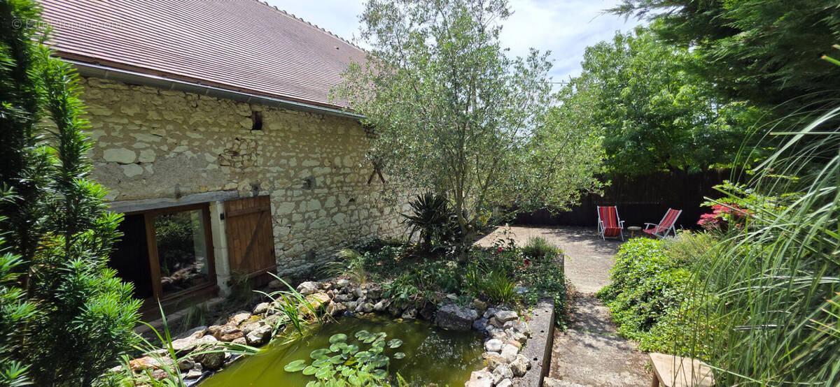 Maison à TOURNON-SAINT-PIERRE