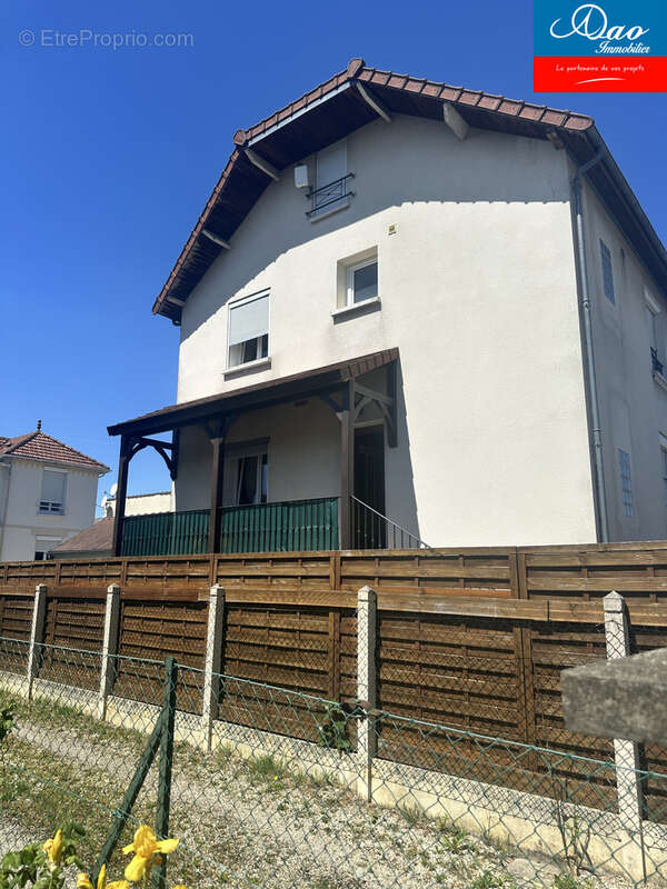 Maison à SAINTE-SAVINE