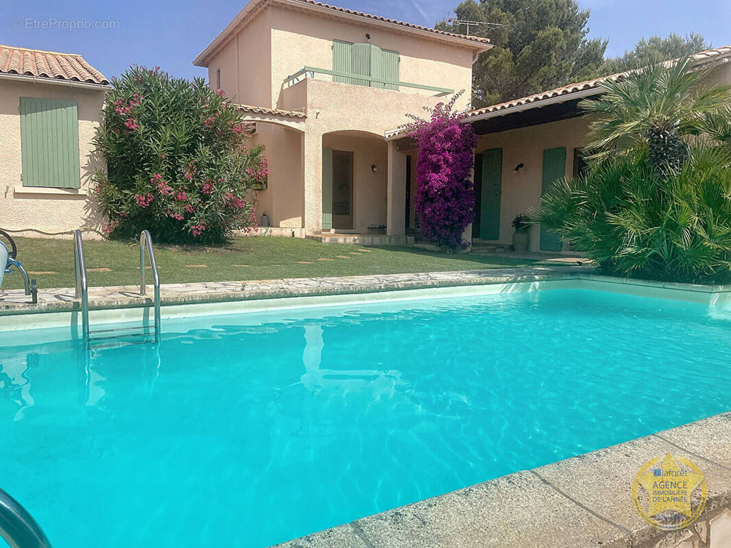 Maison à LES ANGLES