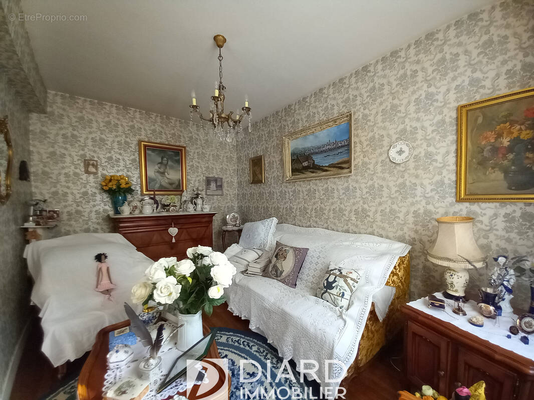 Appartement à FOUGERES
