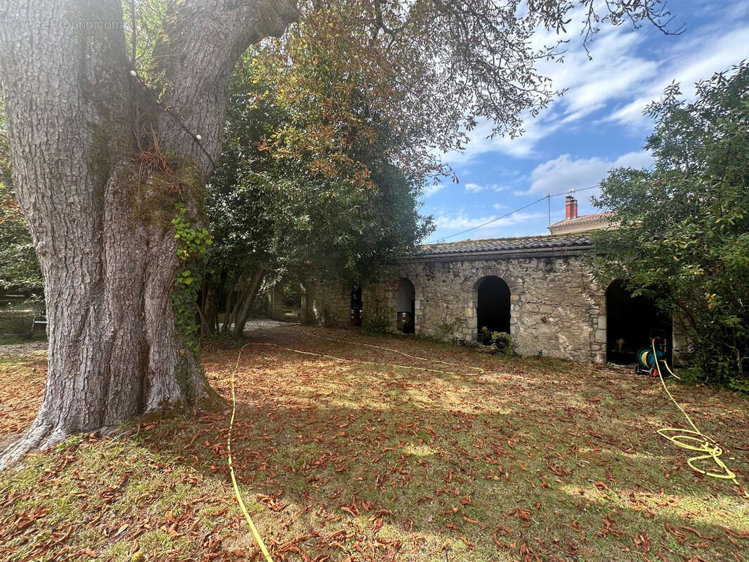 Maison à PORTETS