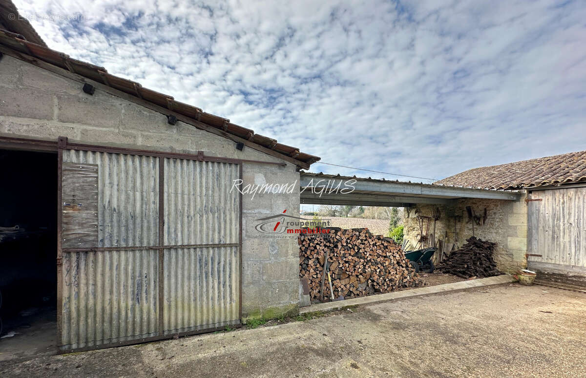 Maison à GENSAC