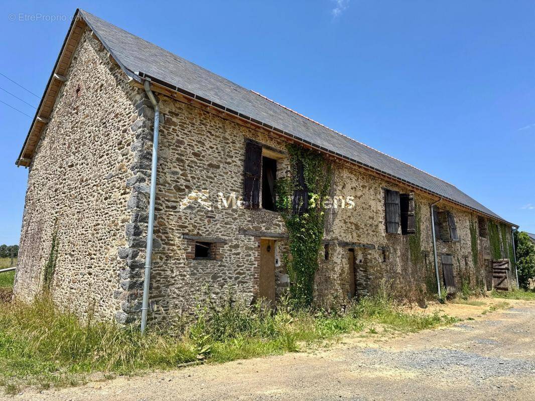 Maison à ARGENTRE