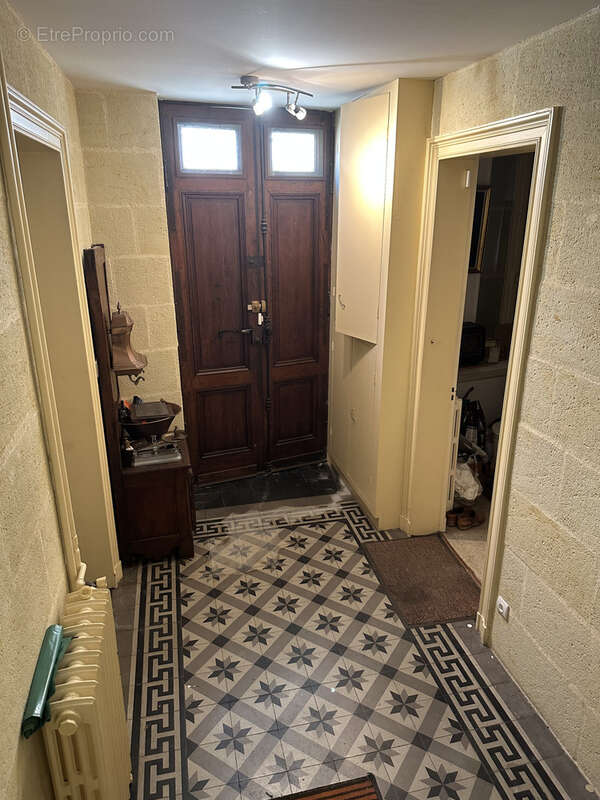 Appartement à LA ROCHE-CHALAIS