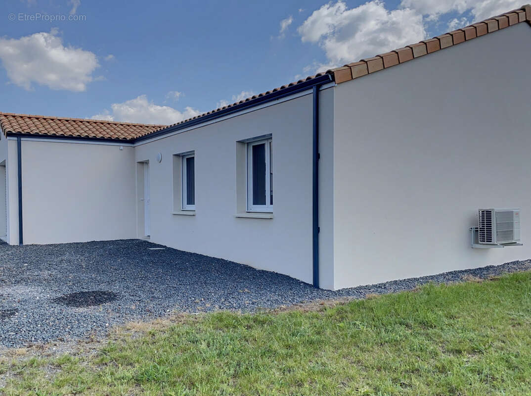 Maison à NOTRE-DAME-DE-RIEZ