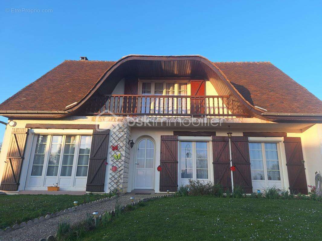 Maison à TROISSEREUX