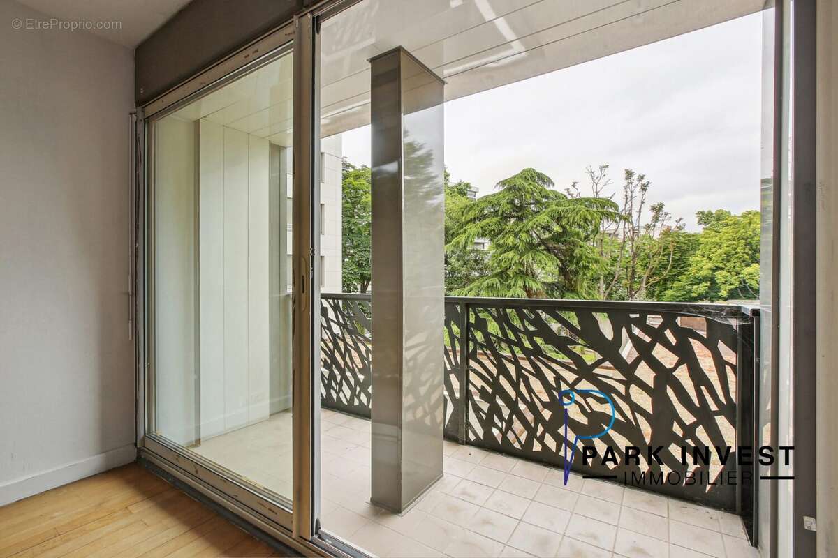 Appartement à PARIS-8E