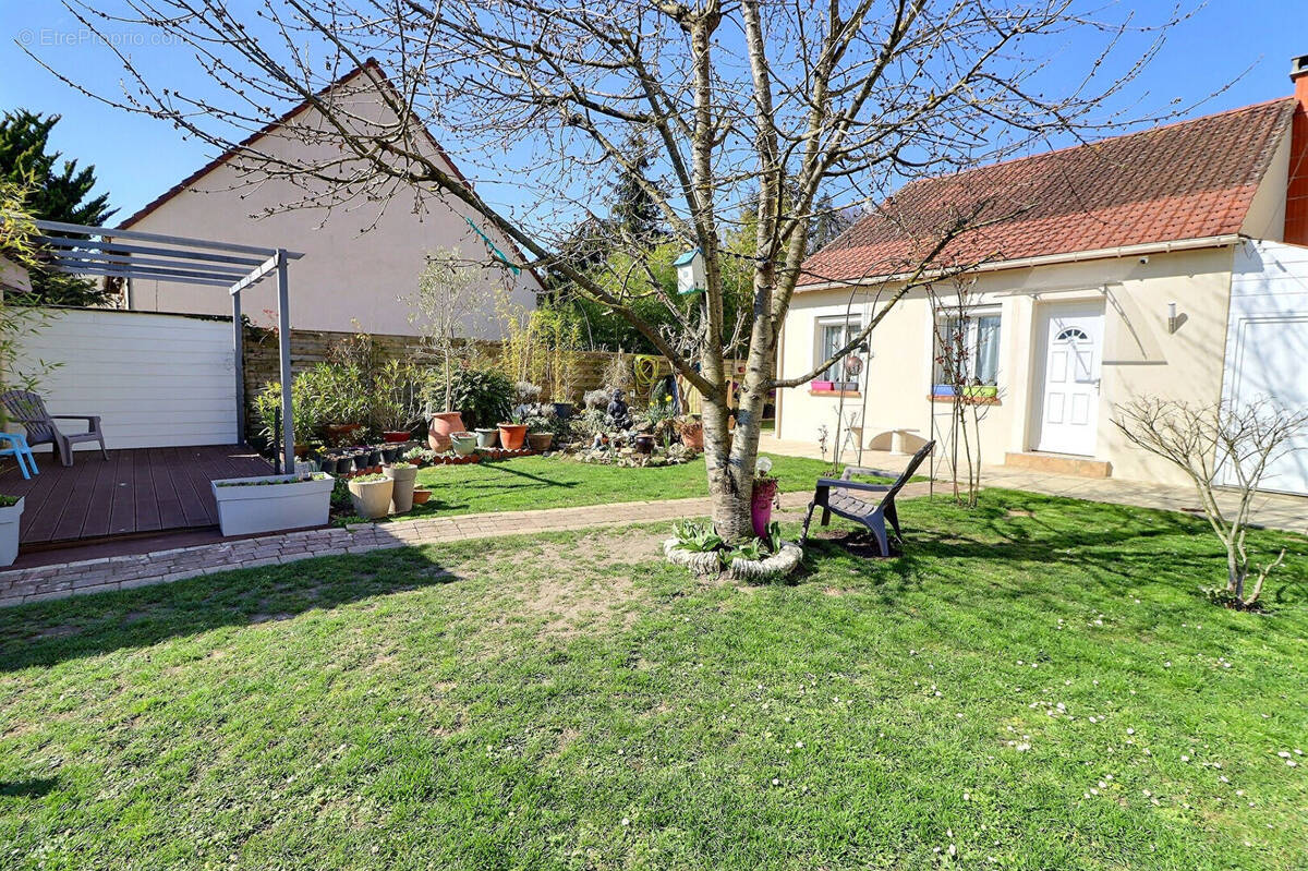 Maison à PONTOISE