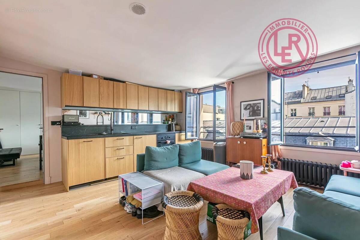 Appartement à PARIS-2E