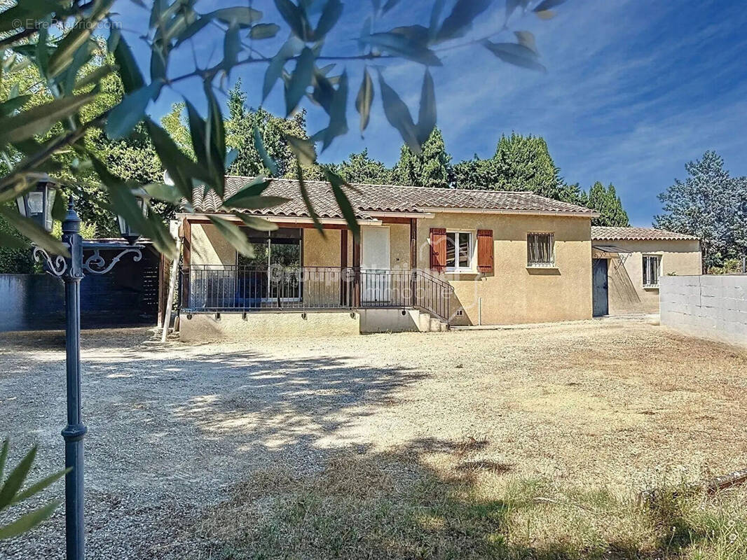 Maison à SAINT-PAUL-TROIS-CHATEAUX