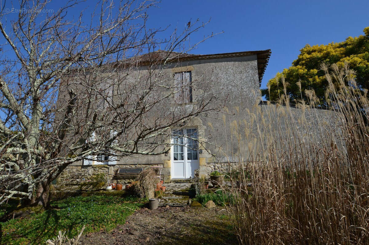 Maison à PELLEGRUE