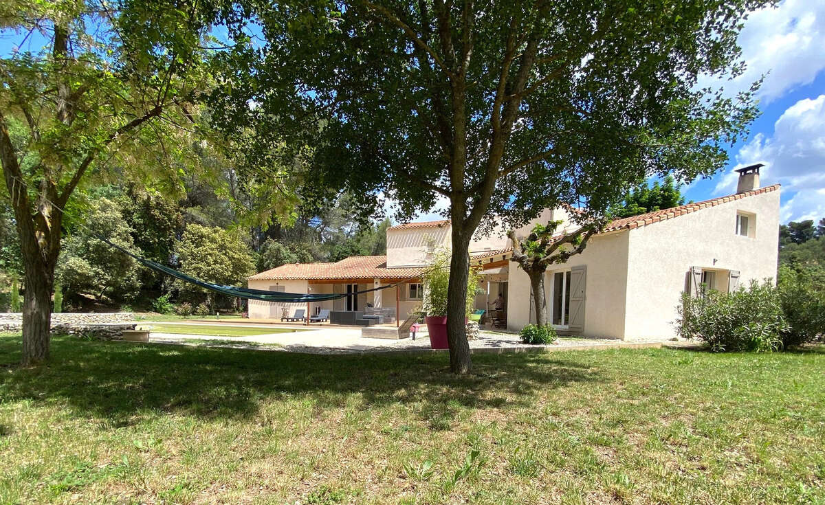 Maison à PEYROLLES-EN-PROVENCE