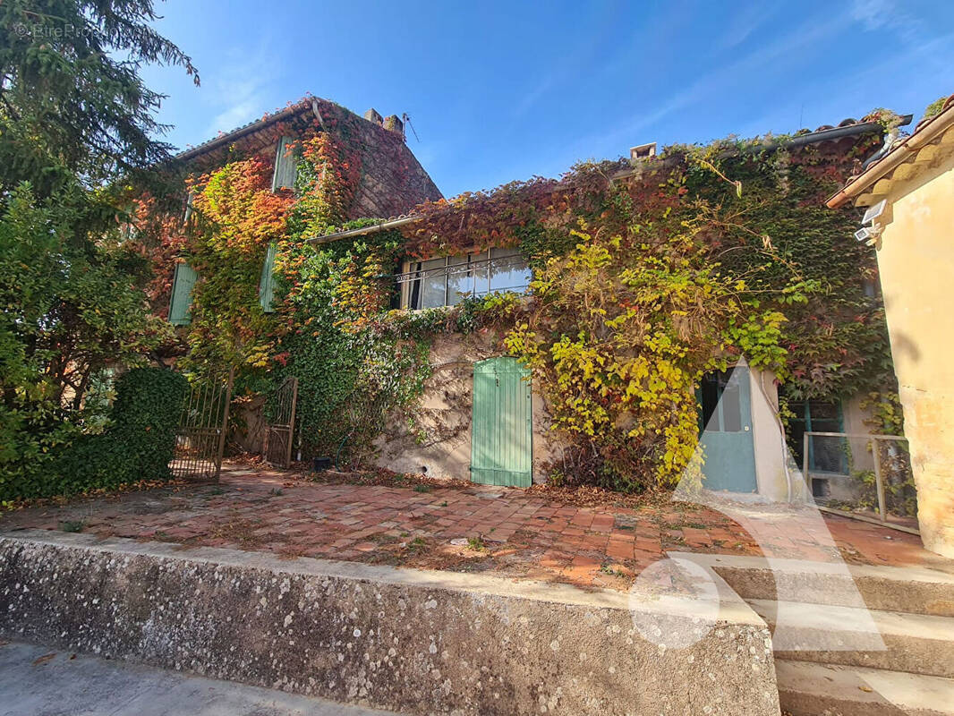 Maison à SALERNES