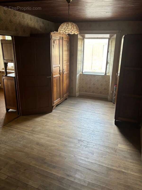 Appartement à ORADOUR-SUR-VAYRES