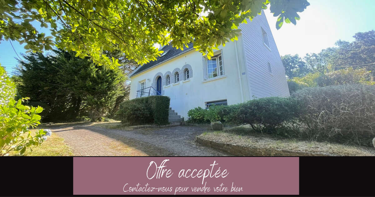 Maison à LE RELECQ-KERHUON