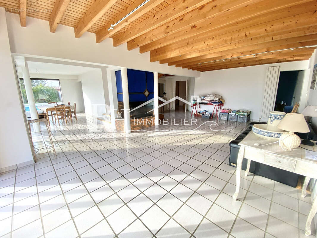 Maison à GIVRAND