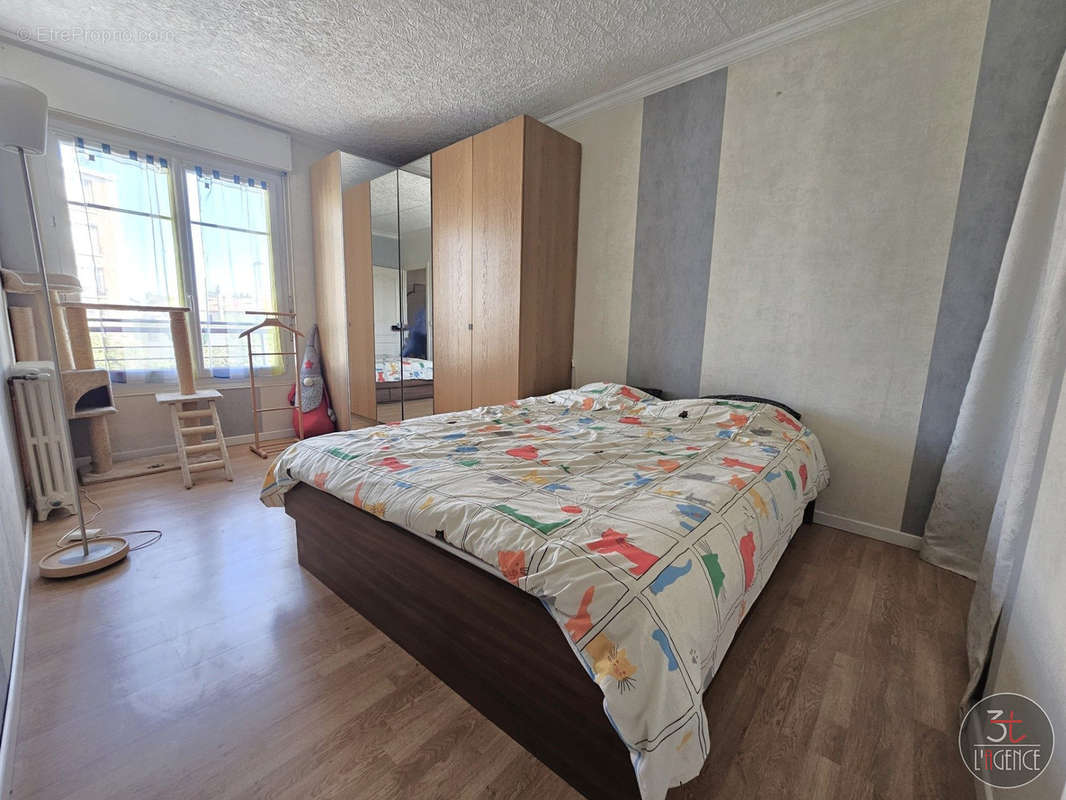 Appartement à FONTENAY-SOUS-BOIS
