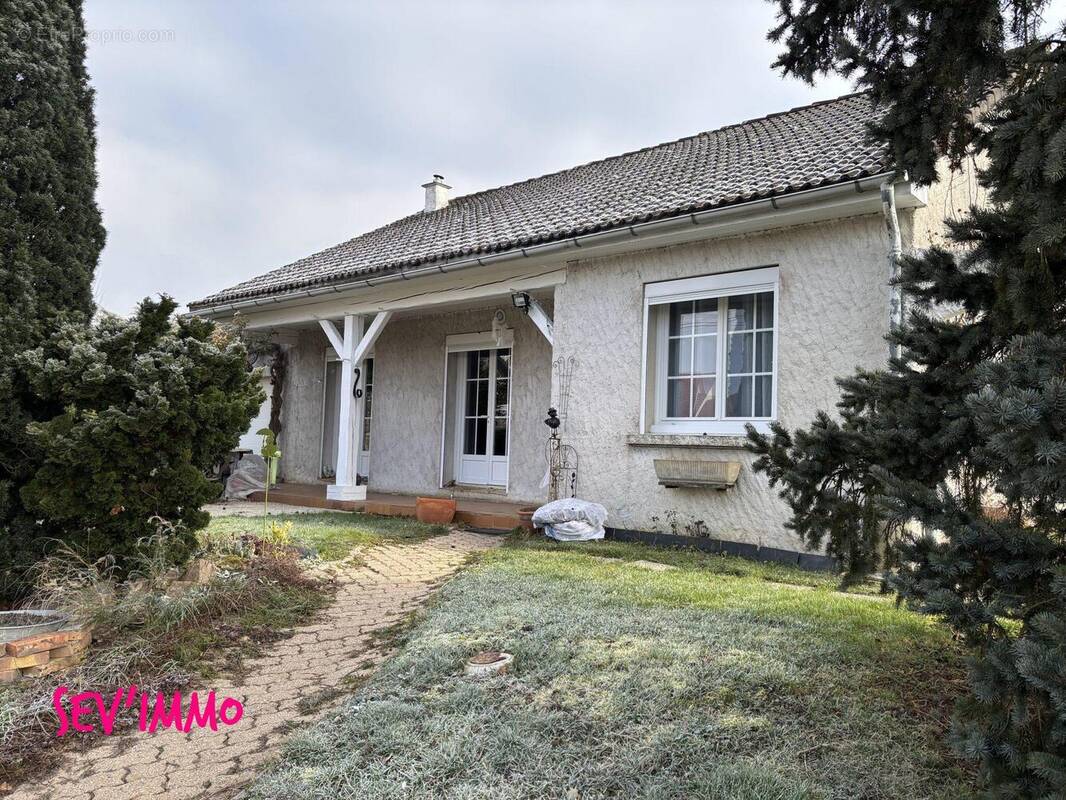 Maison à MARCENAT