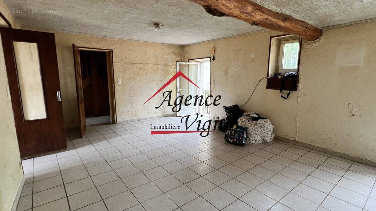 Maison à MOLIERES-SUR-CEZE