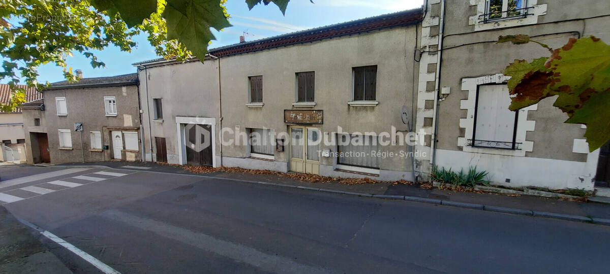 Maison à NERVIEUX