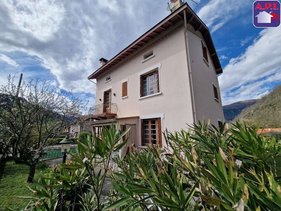 Maison à TARASCON-SUR-ARIEGE