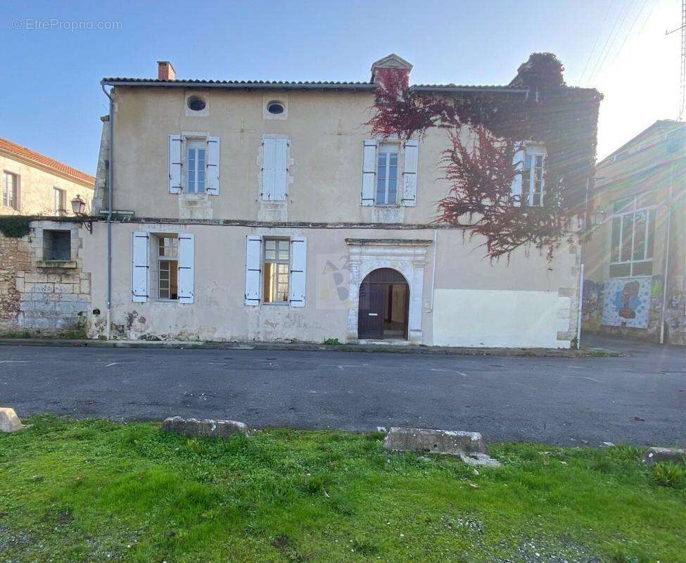 Maison à ANGOULEME