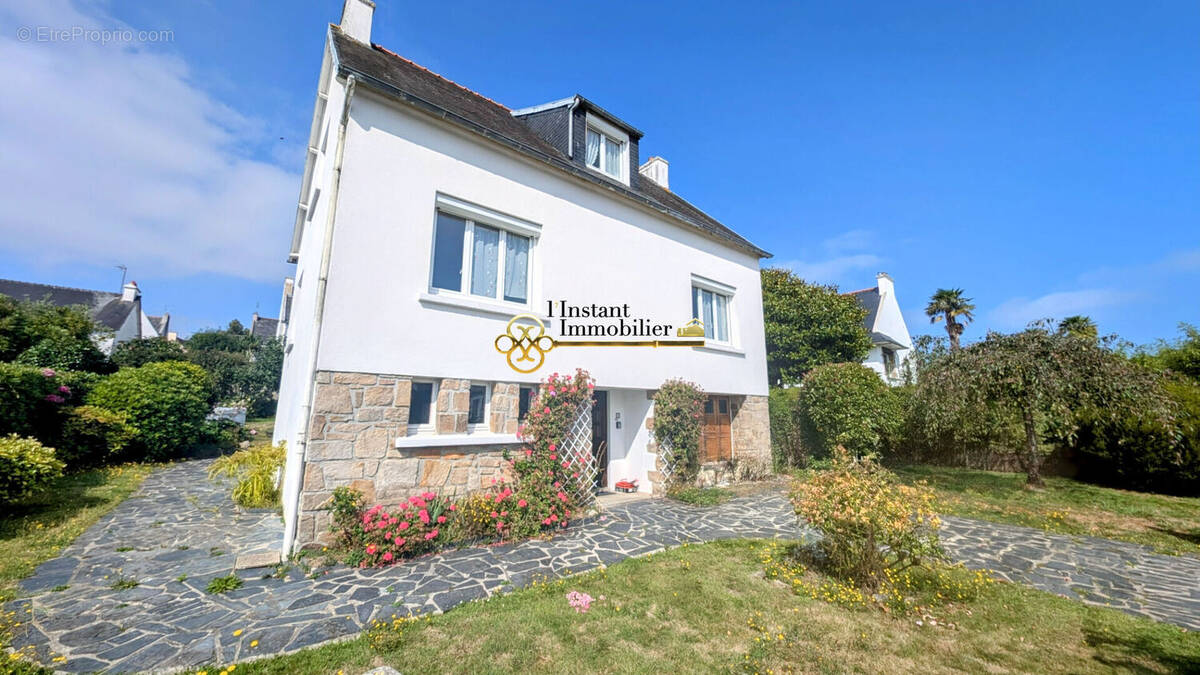 Maison à LOCQUENOLE