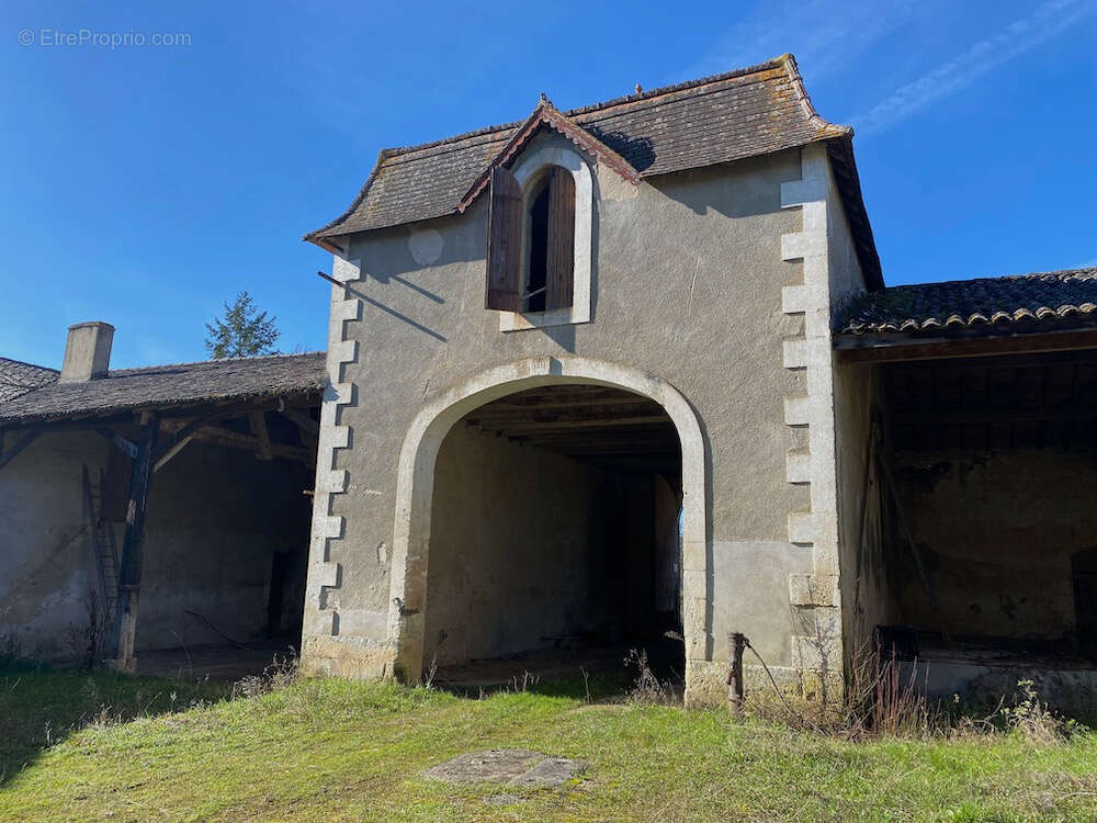 Maison à JUILLAC