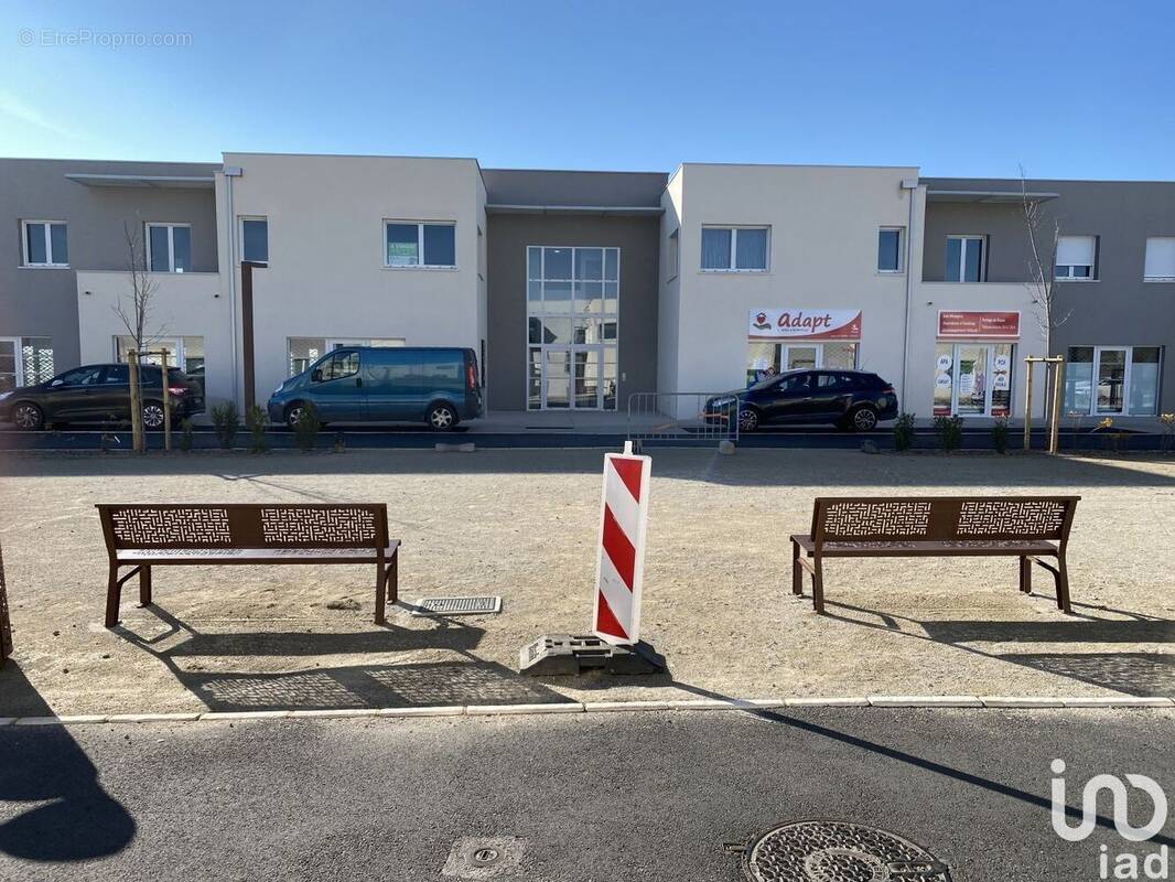 Photo 1 - Commerce à TOURBES
